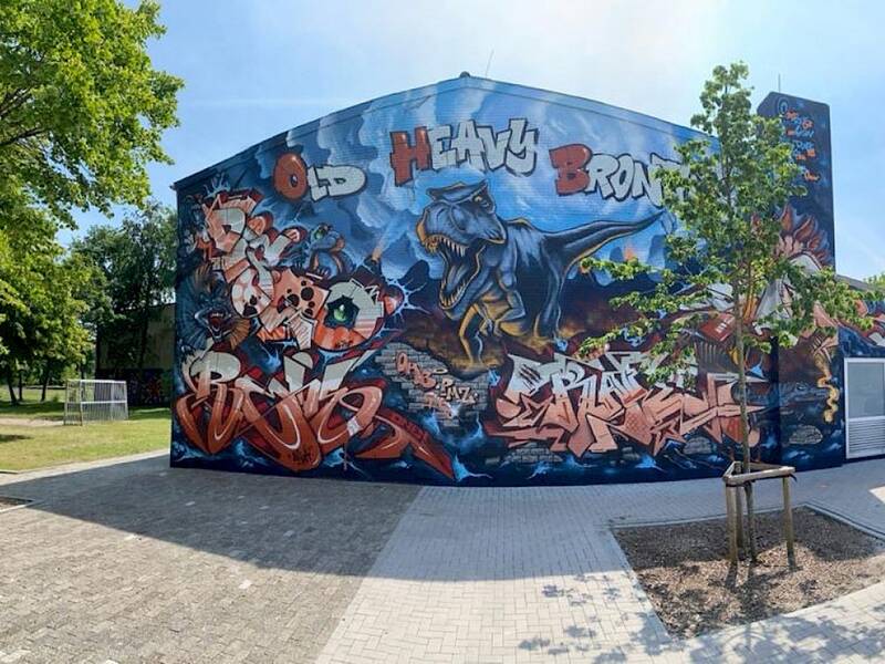 Graffiti auf dem Campus in Großheide