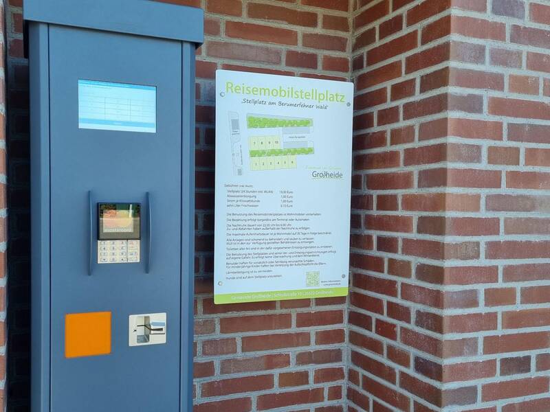 Kassenautomat des Berumerfehner Reisestellplatzes