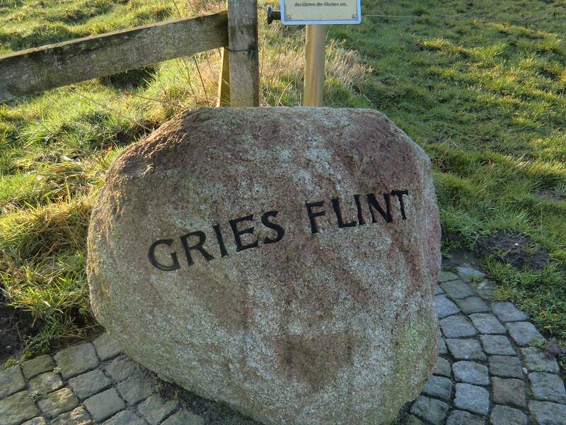 HIer kann man den Gries Flint sehen. Das heißt auch der graue Stein. Dies ist eine Läutepunkt.