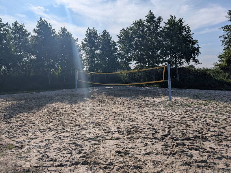 Abbildung von Spielgeräten auf dem Spielplatz in der Kieselbucht