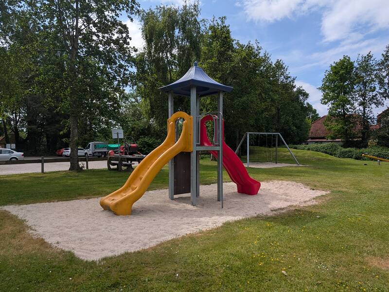 Abbildung von Spielgeräten auf dem Spielplatz Süderkampen