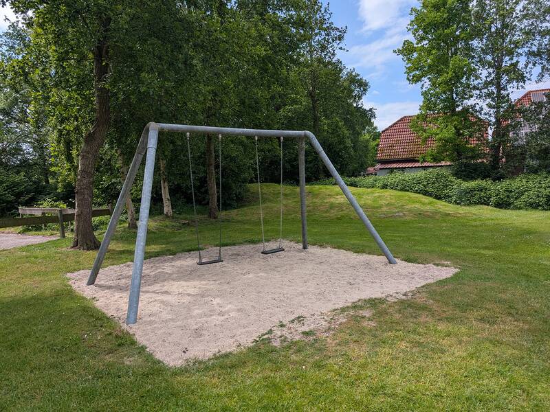 Abbildung von Spielgeräten auf dem Spielplatz Süderkampen
